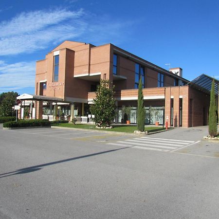 Hotel Le Cerbaie Altopascio Exterior photo